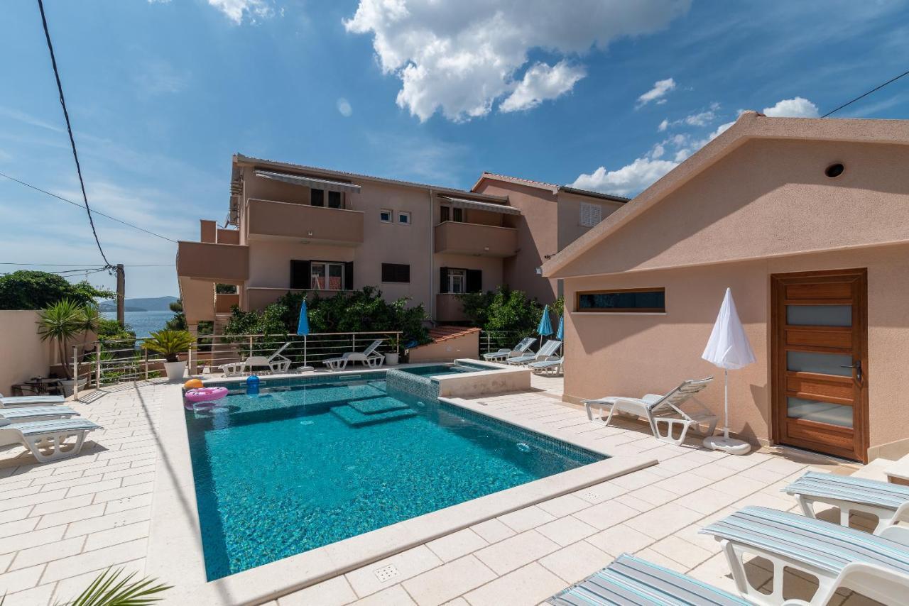 Apartments Villa Magdalena Trogir Exterior foto