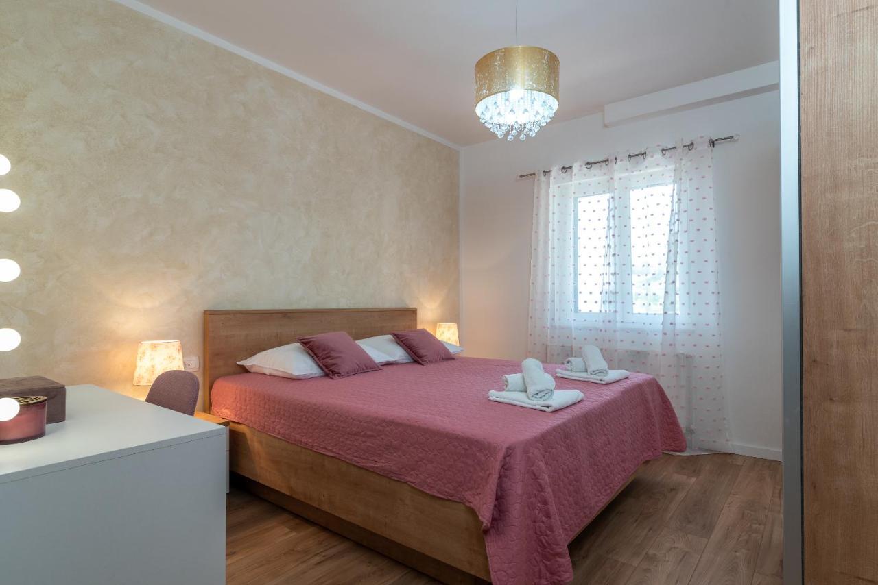 Apartments Villa Magdalena Trogir Exterior foto