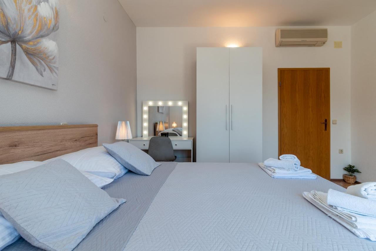 Apartments Villa Magdalena Trogir Exterior foto